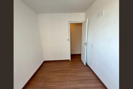 Quarto de apartamento para alugar com 2 quartos, 53m² em Vila Actura, Duque de Caxias