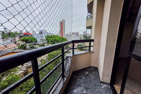 Apartamento à venda com 144m², 4 quartos e 2 vagas Apartamento à venda com 144m², 4 quartos e 2 vagasVaranda