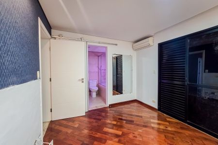Apartamento à venda com 144m², 4 quartos e 2 vagas Apartamento à venda com 144m², 4 quartos e 2 vagasSuíte 2