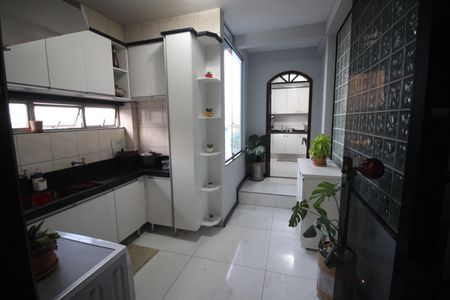 Casa para alugar com 650m², 4 quartos e 4 vagasÁrea de Serviço