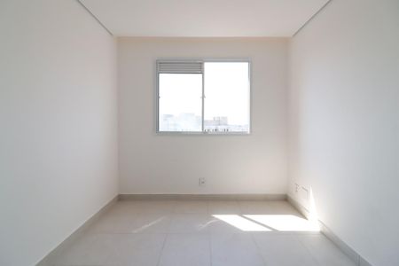 Apartamento para alugar com 33m², 2 quartos e sem vagaSala/Cozinha e Área de Serviço