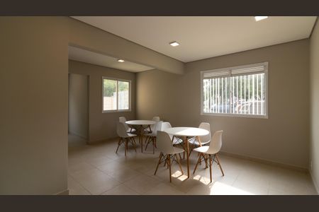 Apartamento para alugar com 33m², 2 quartos e sem vagaÁrea comum - Salão de festas