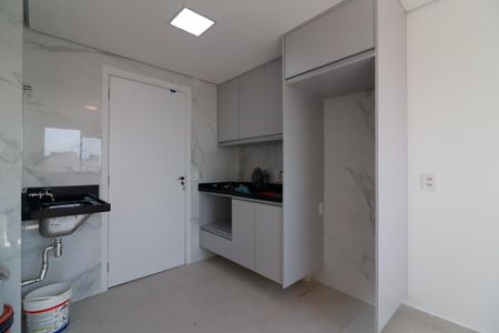 Apartamento para alugar com 33m², 2 quartos e sem vagaSala/Cozinha e Área de Serviço