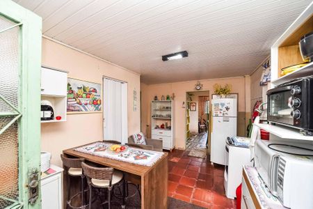 Casa à venda com 60m², 2 quartos e 6 vagas Casa à venda com 60m², 2 quartos e 6 vagasCozinha