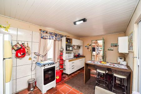 Casa à venda com 60m², 2 quartos e 6 vagas Casa à venda com 60m², 2 quartos e 6 vagasCozinha