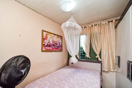 Casa à venda com 60m², 2 quartos e 6 vagas Casa à venda com 60m², 2 quartos e 6 vagasQuarto 1