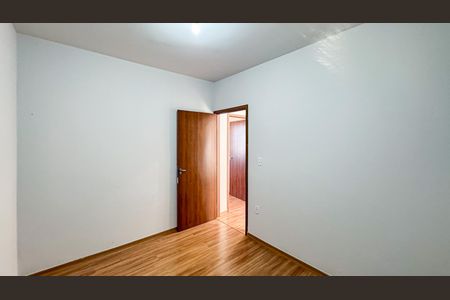 Quarto 2 de apartamento para alugar com 2 quartos, 44m² em Parque Campo Bonito, Indaiatuba