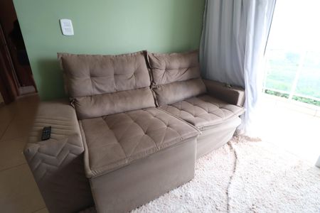 Sala de apartamento para alugar com 2 quartos, 62m² em Santa Mônica, Uberlândia