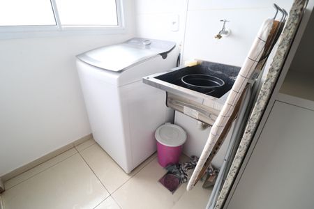 Apartamento para alugar com 62m², 2 quartos e 1 vagaCozinha e Área de Serviço