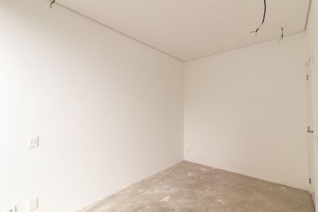 Apartamento à venda com 244m², 3 quartos e 3 vagasQuarto 2