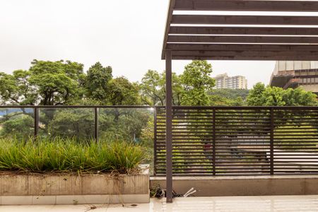 Apartamento à venda com 244m², 3 quartos e 3 vagasVaranda