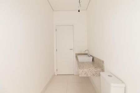 Apartamento à venda com 244m², 3 quartos e 3 vagasBanheiro Social