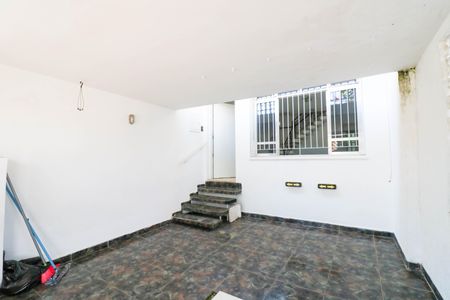 Casa à venda com 3 quartos, 101m² em Jardim Aeroporto, São Paulo