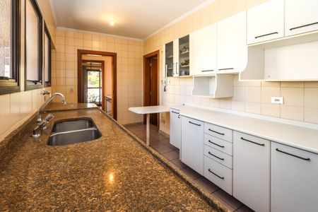 Apartamento à venda com 165m², 3 quartos e 3 vagas Apartamento à venda com 165m², 3 quartos e 3 vagasCozinha