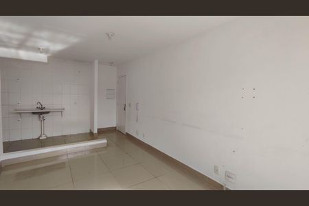 Sala de apartamento para alugar com 2 quartos, 51m² em Parque Imperial, Ferraz de Vasconcelos