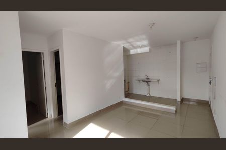 Sala de apartamento para alugar com 2 quartos, 51m² em Parque Imperial, Ferraz de Vasconcelos