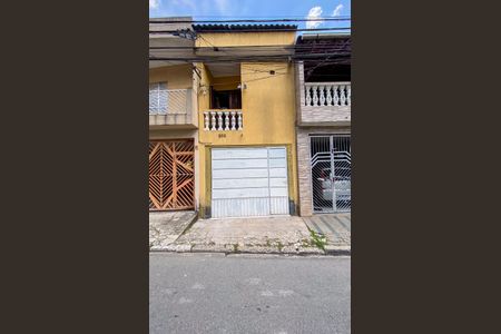 Casa à venda com 116m², 2 quartos e 1 vagaFachada