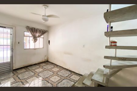 Sala de casa para alugar com 2 quartos, 116m² em Vila Silvia, São Paulo