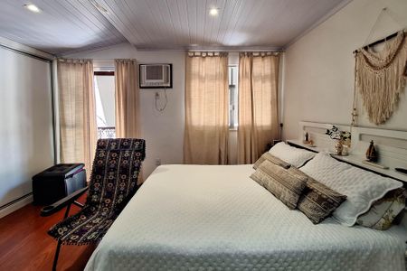 Casa à venda com 120m², 3 quartos e sem vagaSuíte 1