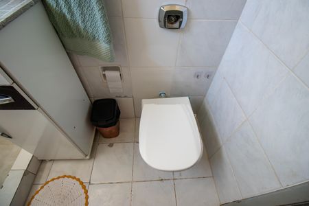 Apartamento à venda com 65m², 3 quartos e sem vagaBanheiro