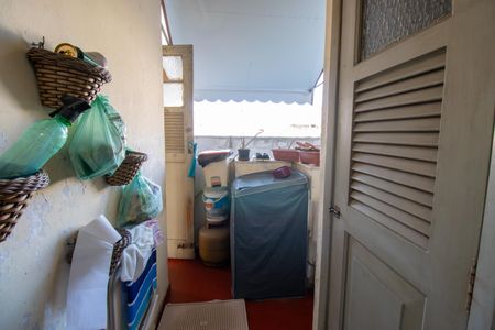 Apartamento à venda com 65m², 3 quartos e sem vagaÁrea de Serviço