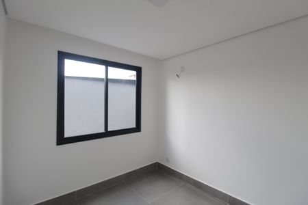 Apartamento para alugar com 104m², 3 quartos e 2 vagasQuarto 2