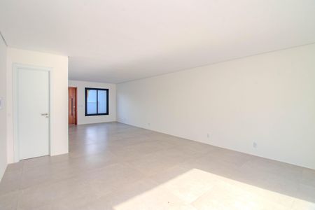 Sala de casa à venda com 3 quartos, 132m² em São Sebastião, Porto Alegre