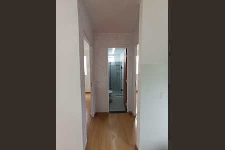 Corredor de apartamento para alugar com 2 quartos, 44m² em Santa Cruz, Rio de Janeiro