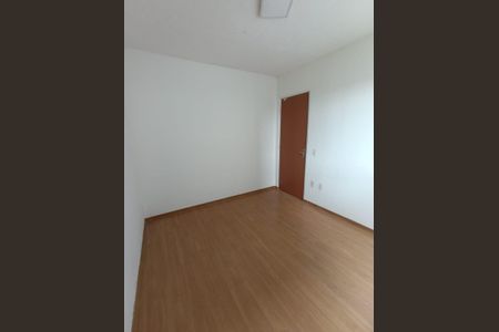 Quarto de apartamento para alugar com 2 quartos, 44m² em Santa Cruz, Rio de Janeiro