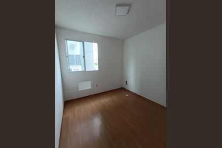 Quarto de apartamento para alugar com 2 quartos, 44m² em Santa Cruz, Rio de Janeiro