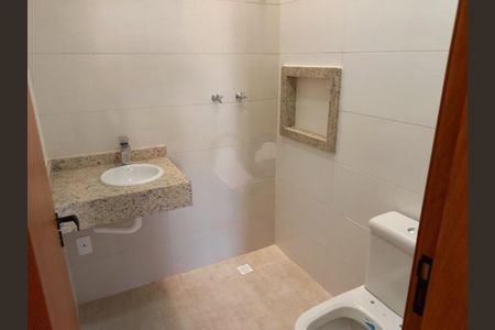 Casa à venda com 3 quartos, 120m² em Vila Brasilina, São Paulo