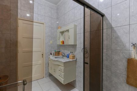 Casa à venda com 254m², 2 quartos e 3 vagasBanheiro