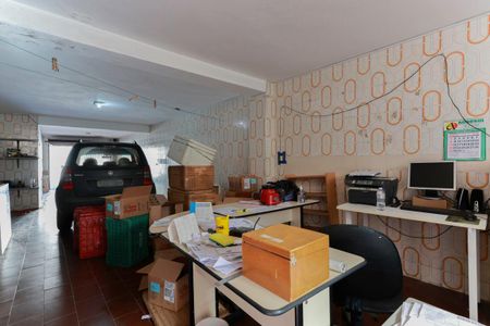 Casa à venda com 254m², 2 quartos e 3 vagasGaragem