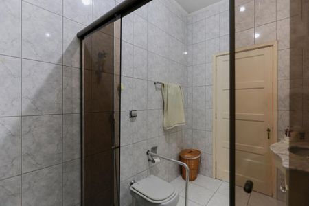 Casa à venda com 254m², 2 quartos e 3 vagasBanheiro
