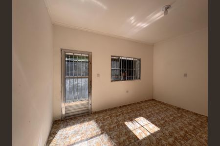 Sala de casa para alugar com 2 quartos, 80m² em Vila Clarice, São Paulo