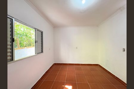 Casa para alugar com 80m², 2 quartos e 1 vagasuíte 