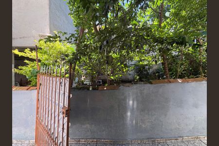 Casa para alugar com 80m², 2 quartos e 1 vagaVista