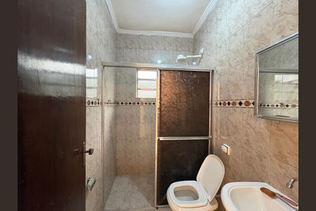 Casa para alugar com 80m², 2 quartos e 1 vagaBanheiro da Suíte