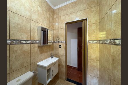 Casa para alugar com 80m², 2 quartos e 1 vagabanheiro 