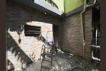 Casa para alugar com 80m², 2 quartos e 1 vagaÁrea de Serviço