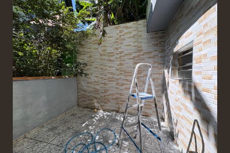 Casa para alugar com 80m², 2 quartos e 1 vagaÁrea de Serviço