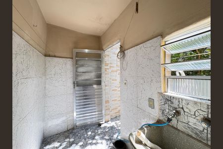 Casa para alugar com 80m², 2 quartos e 1 vagaÁrea de Serviço