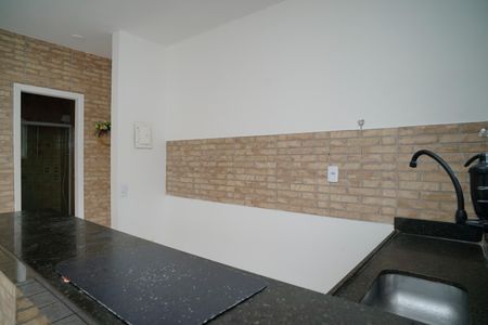 Cozinha de casa de condomínio para alugar com 1 quarto, 50m² em Piratininga, Niterói