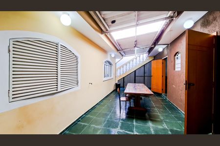 Casa à venda com 100m², 3 quartos e 3 vagasQuintal 