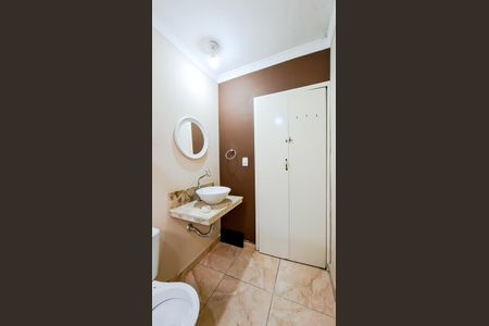 Casa à venda com 100m², 3 quartos e 3 vagasBanheiro da Suíte