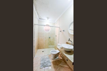 Casa à venda com 100m², 3 quartos e 3 vagasBanheiro da Suíte