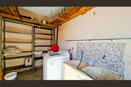 Casa à venda com 100m², 3 quartos e 3 vagasÁrea de Serviço