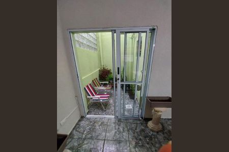 AREA INTERNA de casa à venda com 4 quartos, 203m² em Jaguaribe, Osasco