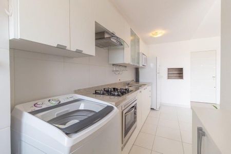 Cozinha de apartamento para alugar com 2 quartos, 69m² em Santana, Porto Alegre