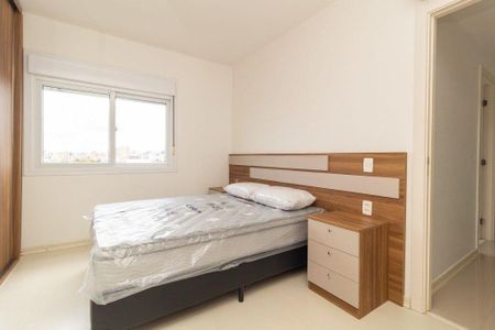 Quarto 1 de apartamento para alugar com 2 quartos, 69m² em Santana, Porto Alegre